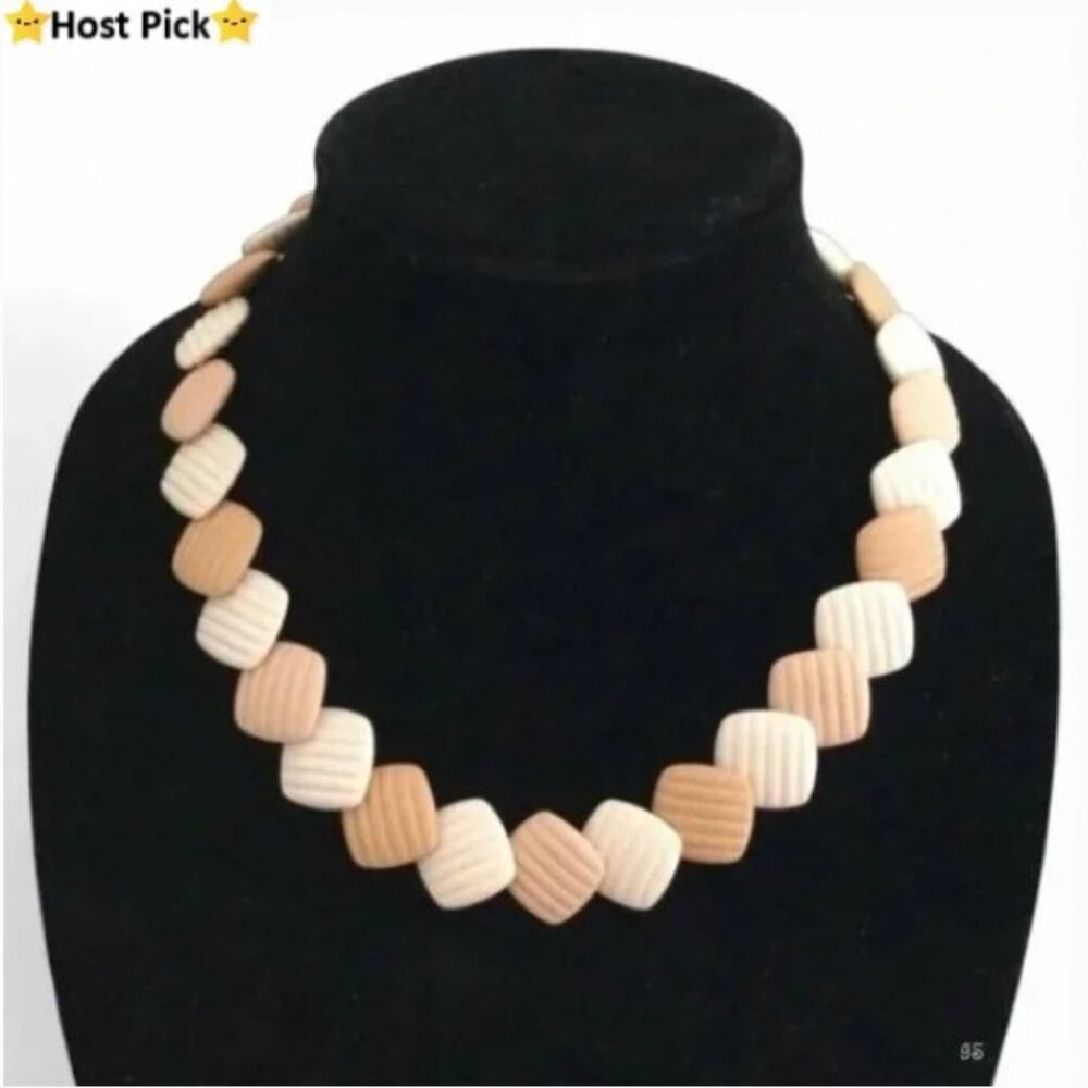 Vintage AVON 1985 Summer Sands - Dusty Pink & Cream Ribbed Square Beads19” Retro